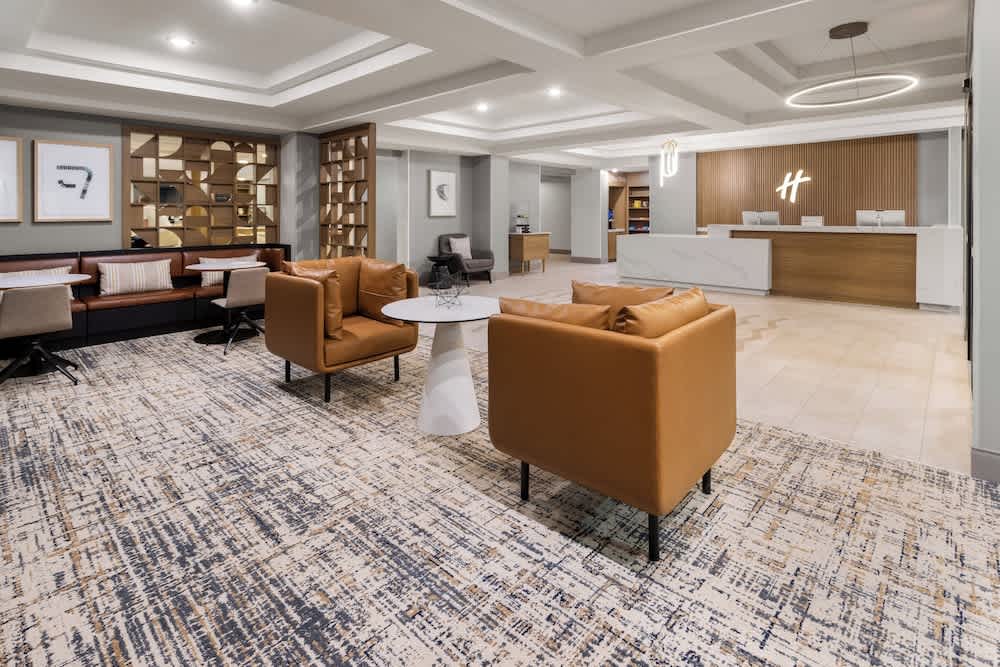 Holiday Inn & Suites COLUMBIA NE - FT JACKSON AREA by IHG 1