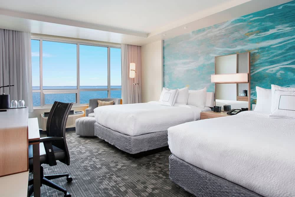 Courtyard by Marriott Erie Bayfront 1