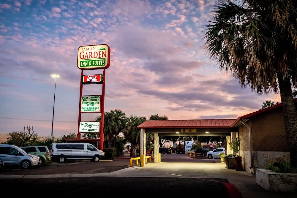 Family Garden Inn & Suites 1