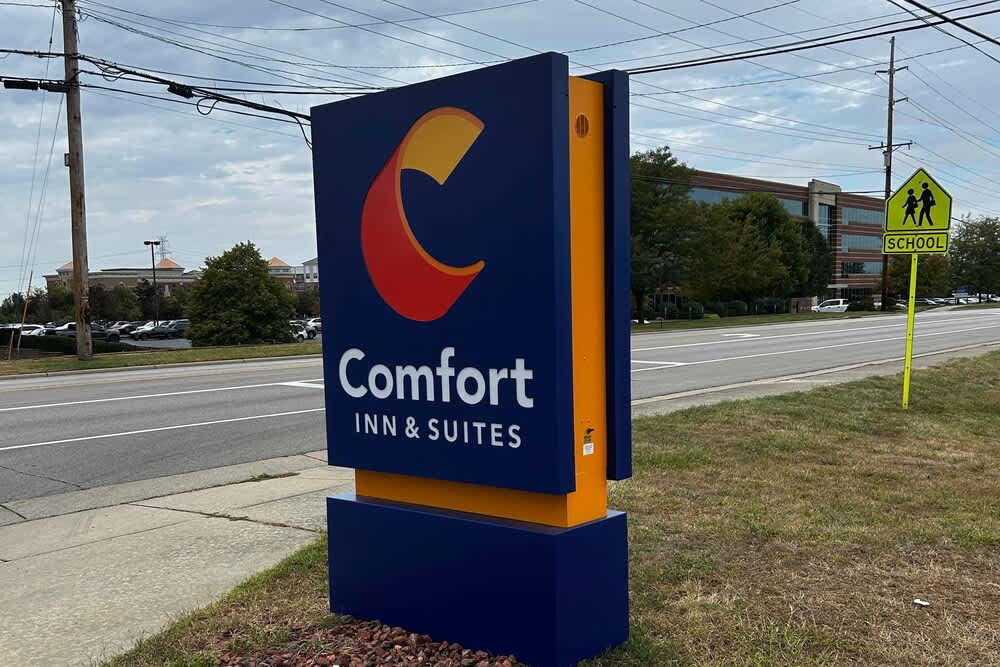 Comfort Inn & Suites West Chester - North Cincinnati 1