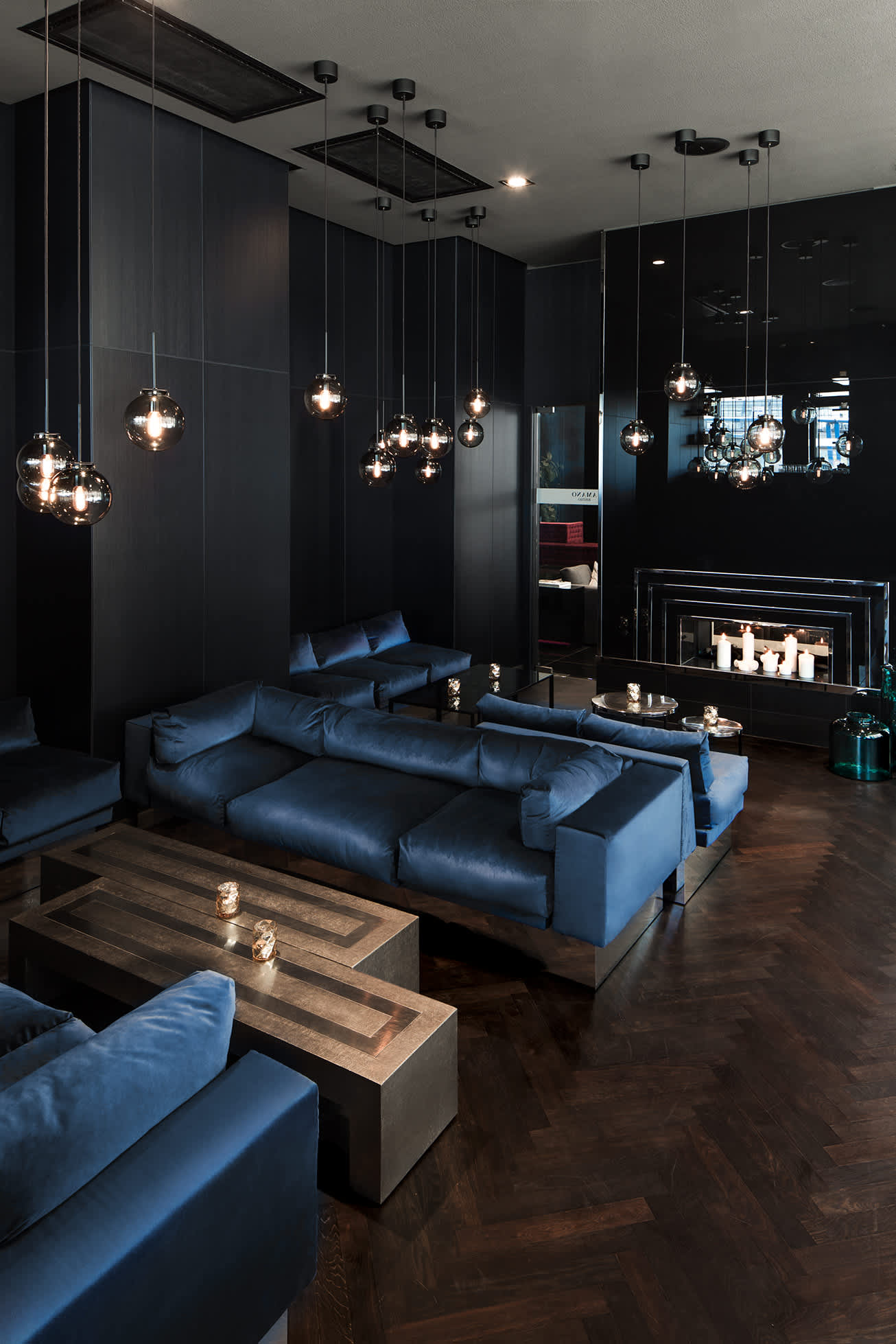 Hotel AMANO Grand Central 1