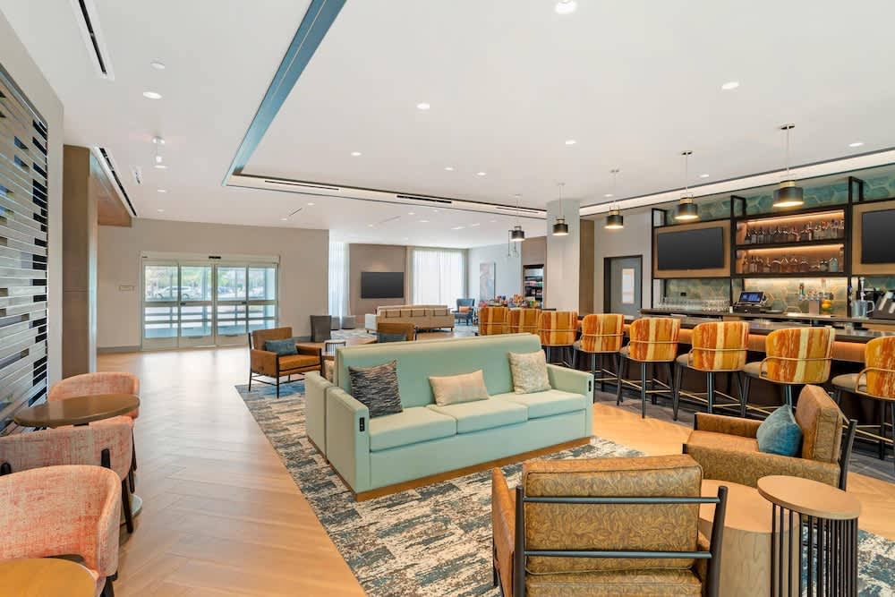 Cambria Hotel Fort Worth - Medical Center 2