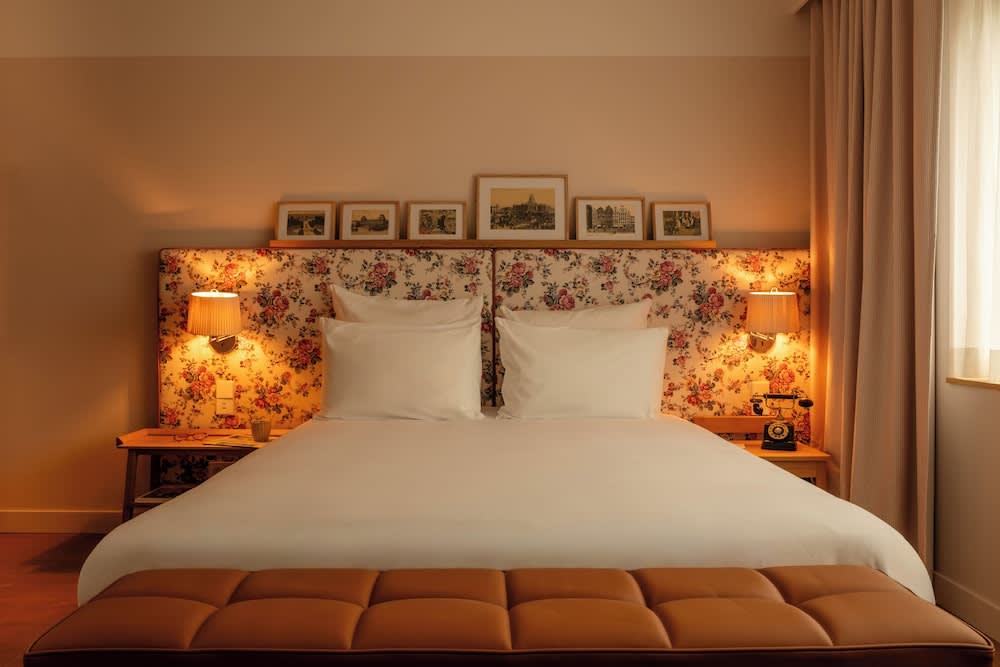 9Hotel Chelton 1