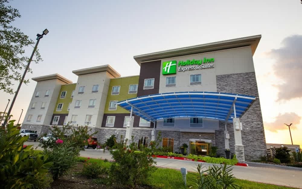 Holiday Inn Express And Suites Pasadena Houston Southeast by IHG 1