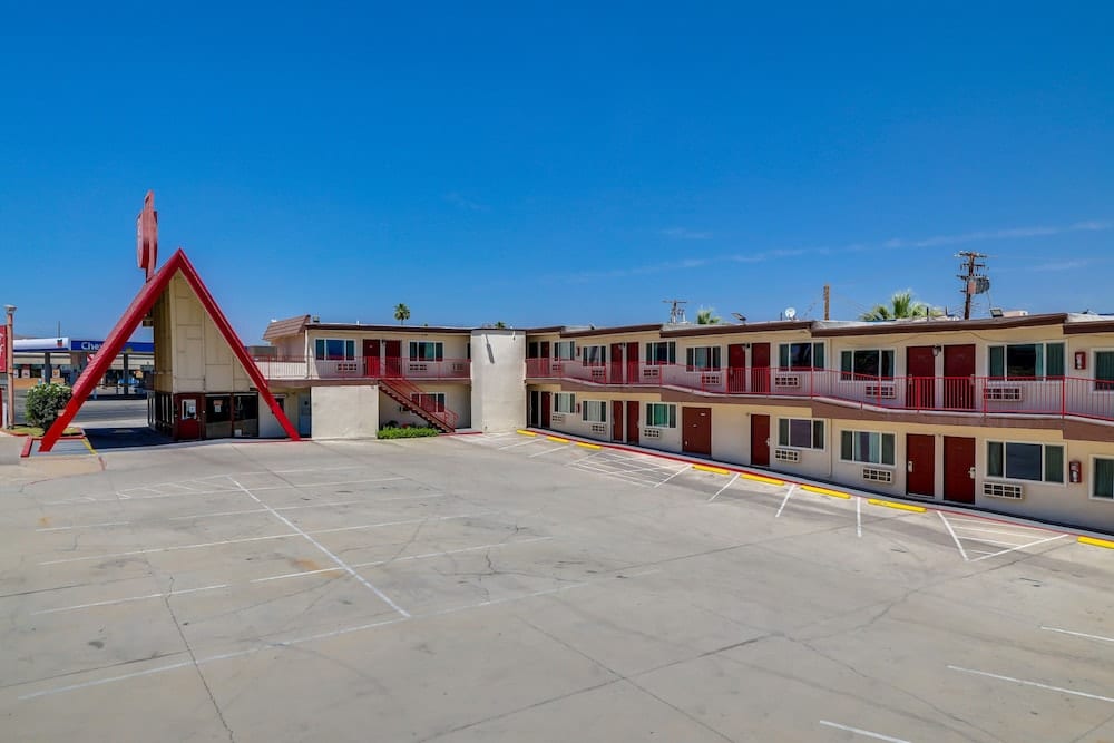Red Roof Inn Needles 1