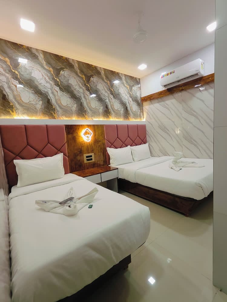 Hotel M R STAY 2