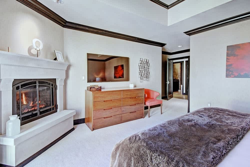 Vail Ritz-Carlton 3 Bedroom Residence In Lionshead Village 2