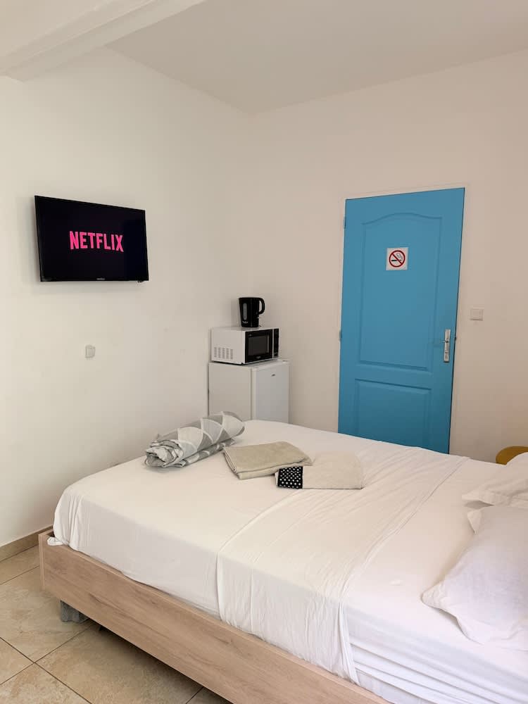 AZUR HOTEL 1