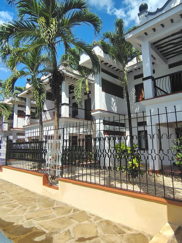 Mangro Hotel Diani Beach 1