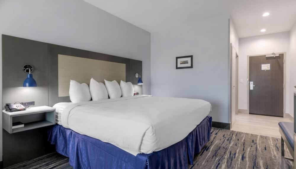 Holiday Inn Express & Suites Choctaw - Oklahoma City East by IHG 1