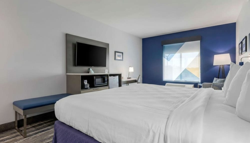 Holiday Inn Express & Suites Choctaw - Oklahoma City East by IHG 2
