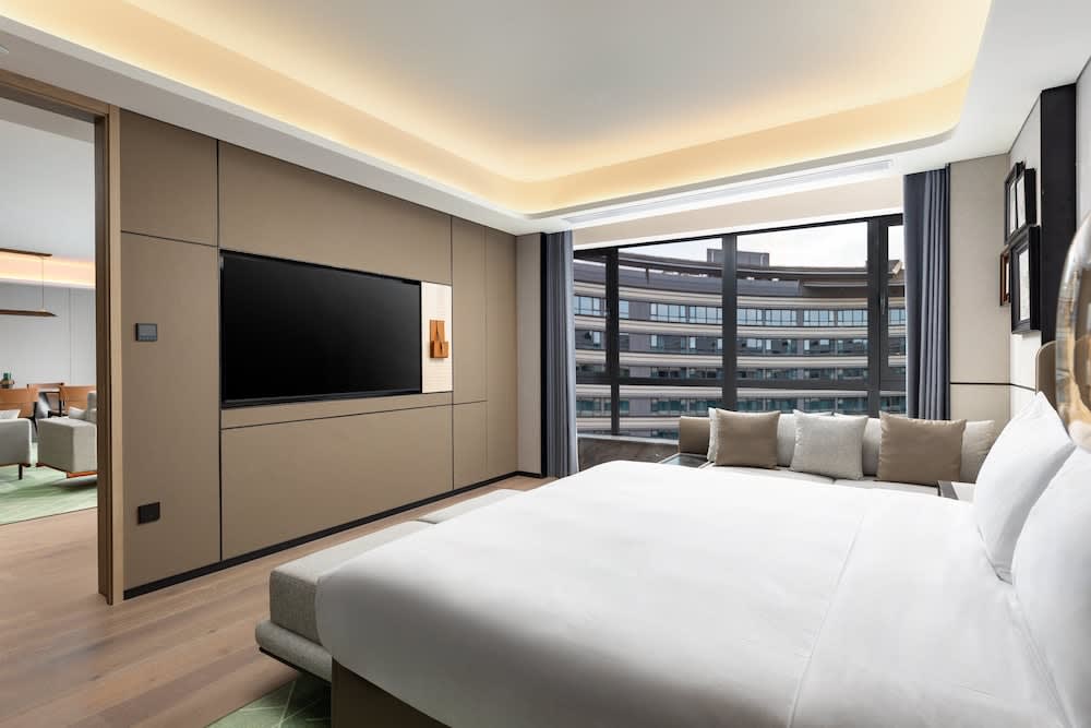 Holiday Inn Xianyang Shuangzhao Lake by IHG 1