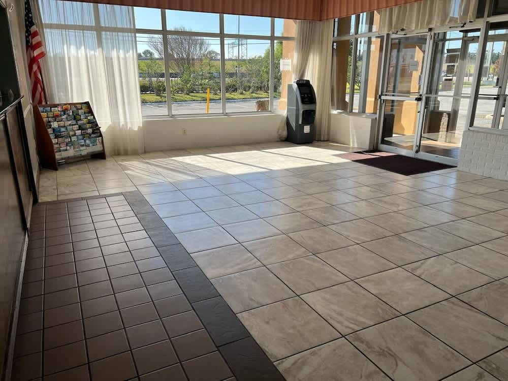 Heritage Inn & Suites by Capital O Baton Rouge I 10 2