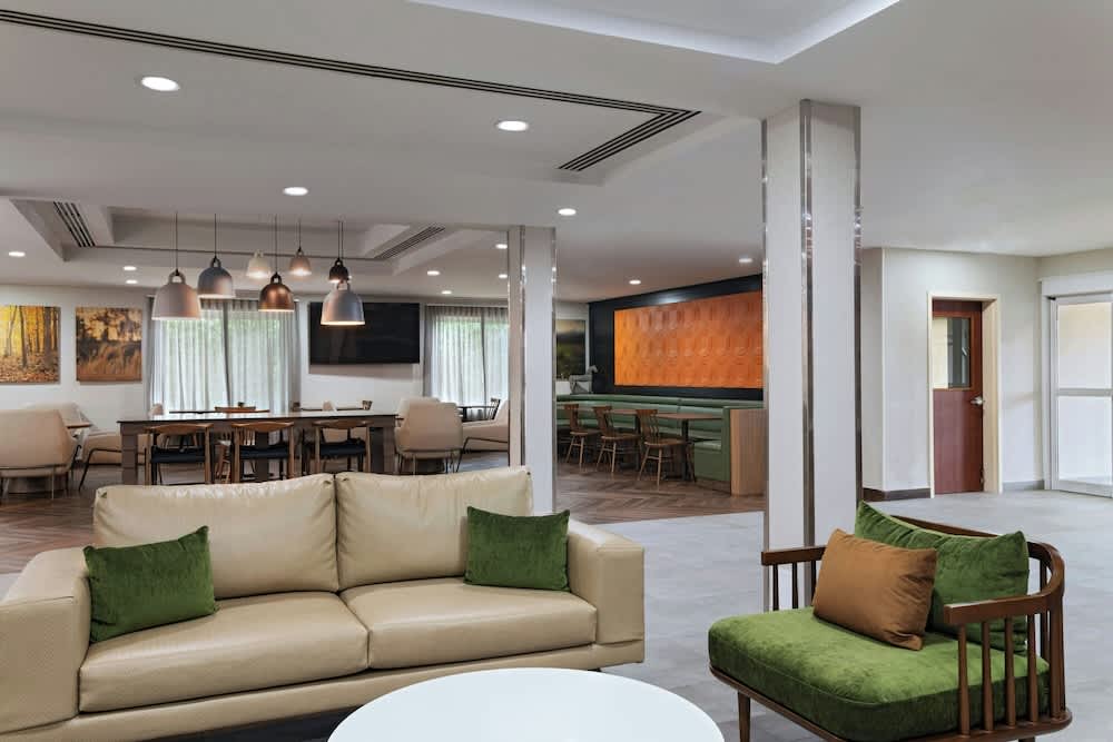 Fairfield by Marriott Medford Long Island 2