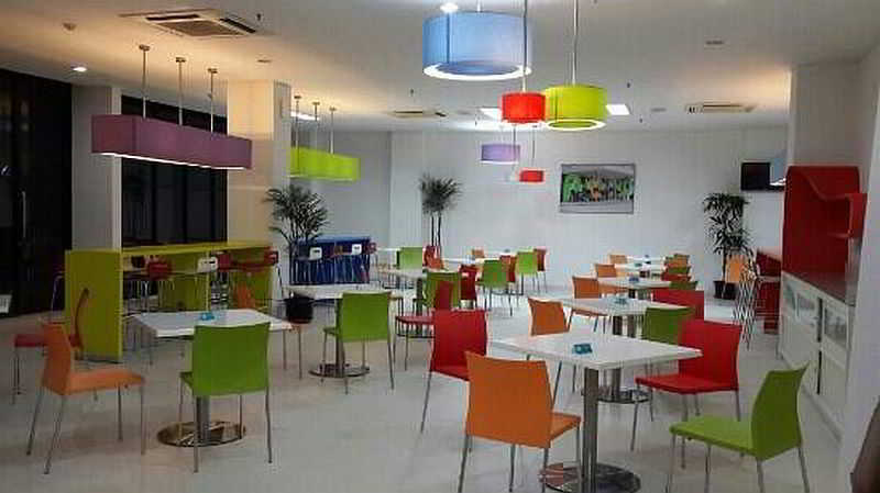 TreePark Hotel Jakarta Airport 1