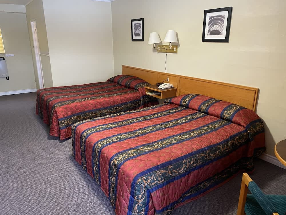 Skyways Motel 2