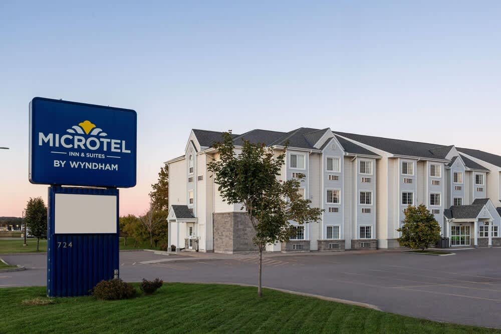 Microtel Inn & Suites Sault Ste. Marie 1