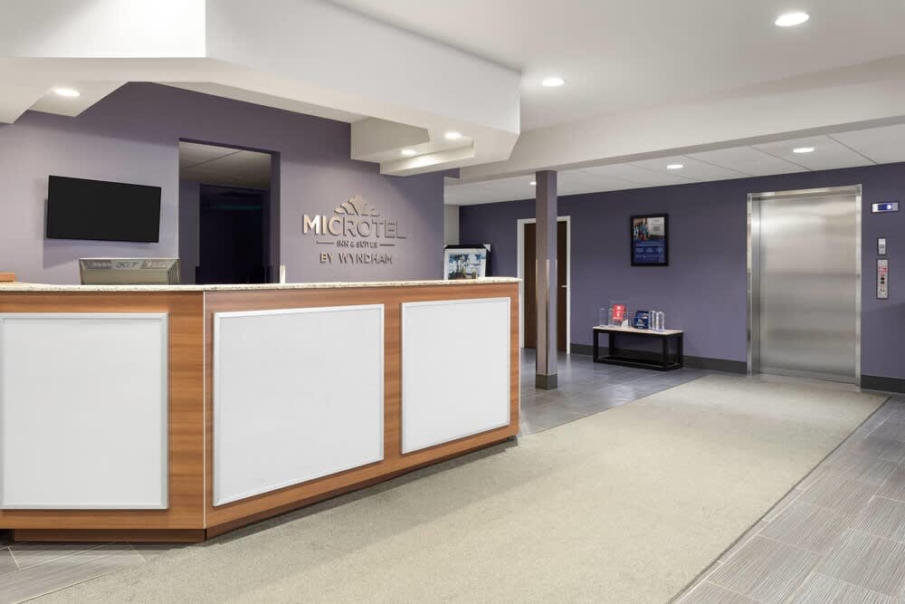 Microtel Inn & Suites Sault Ste. Marie 2