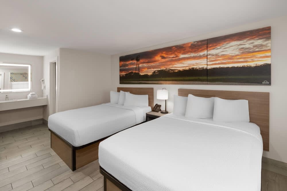 Days Inn by Wyndham Aransas Pass 1