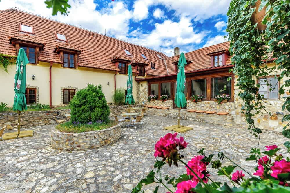 Hotel BELLA 1