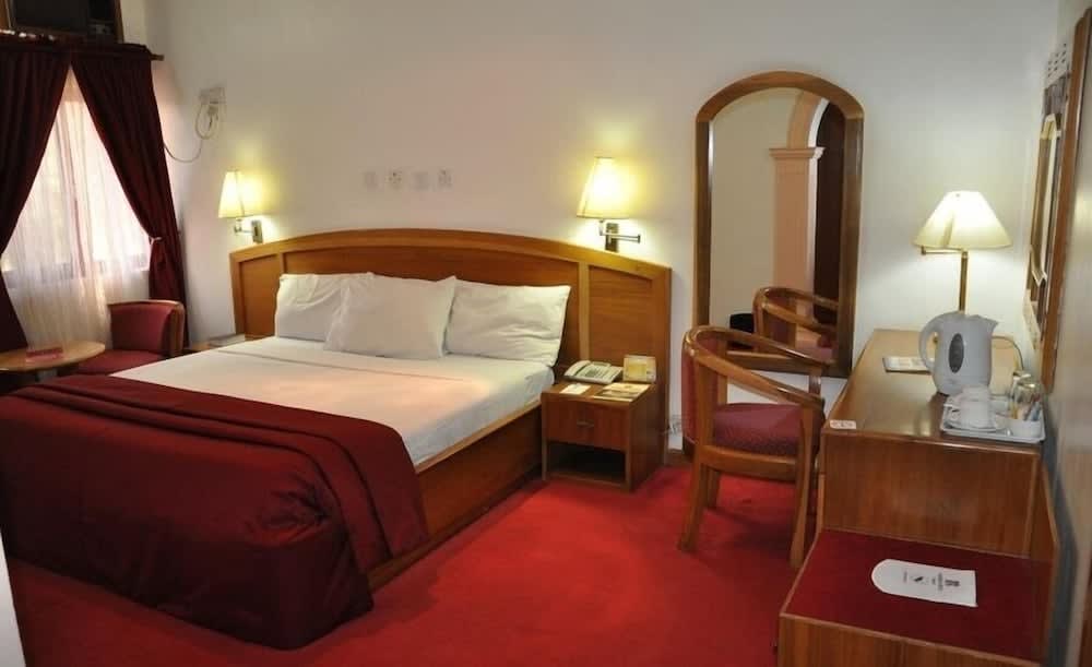 Valencia Hotels 2