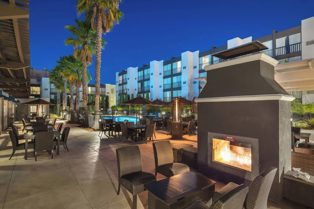 Marin Hilltop Hotel 1