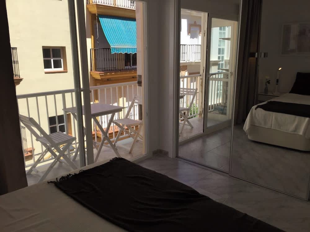 Seaside Bliss 2 Bedroom Condo in Fuengirola 1