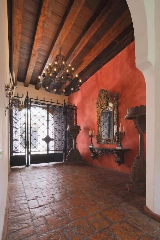Hotel Boutique Casa Del Arzobispado 2