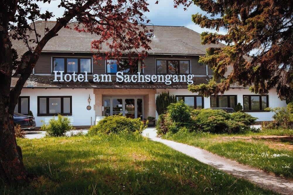 Hotel Am Sachsengang - Frisch Renoviert I Wien & Flughafen I Nationalpark Donauauen 1