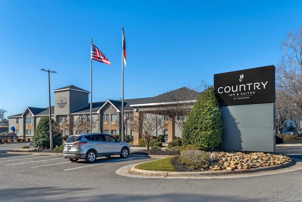 Country Inn & Suites by Radisson, Shelby, NC 1