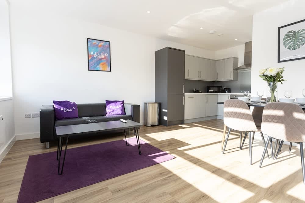 Modern, Stylish 1BR Apartment Nearby AO Arena 2