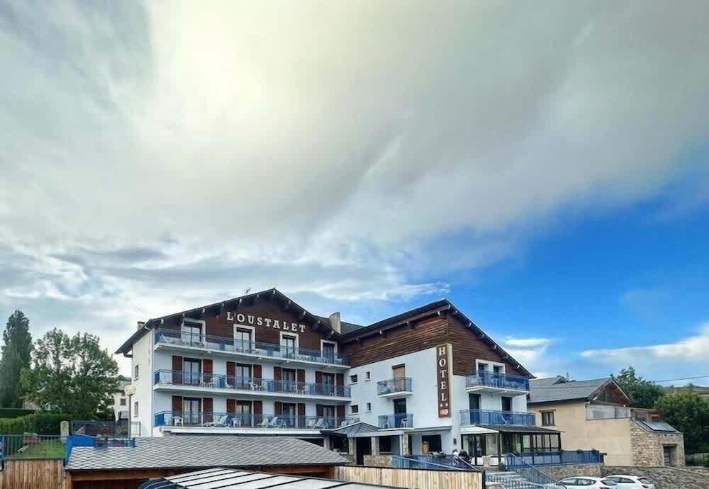 Hôtel L'Oustalet 1