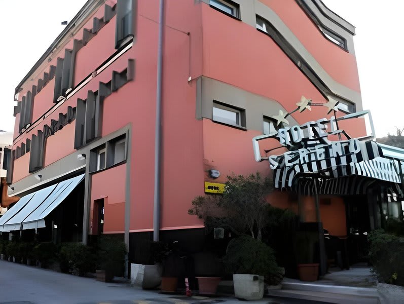 Hotel Sereno 2