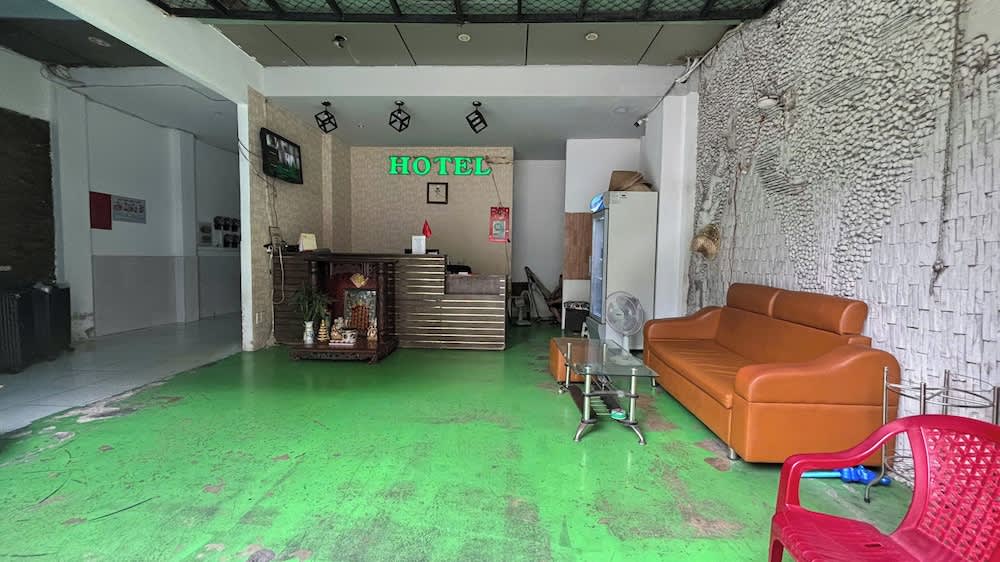 95 Lam Son Hotel 1