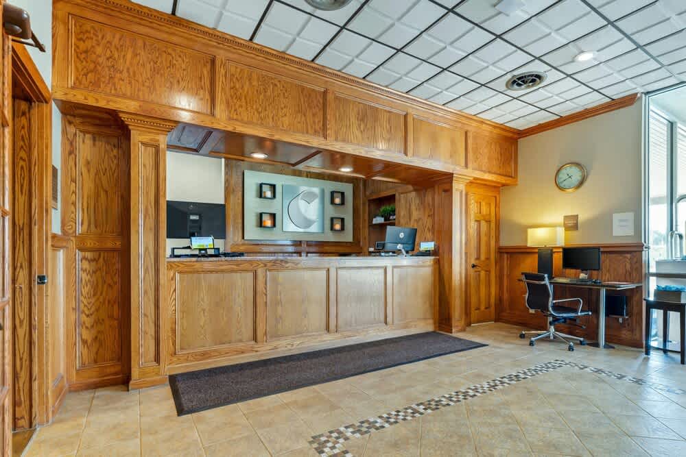 Comfort Inn & Suites Triadelphia - Wheeling 2