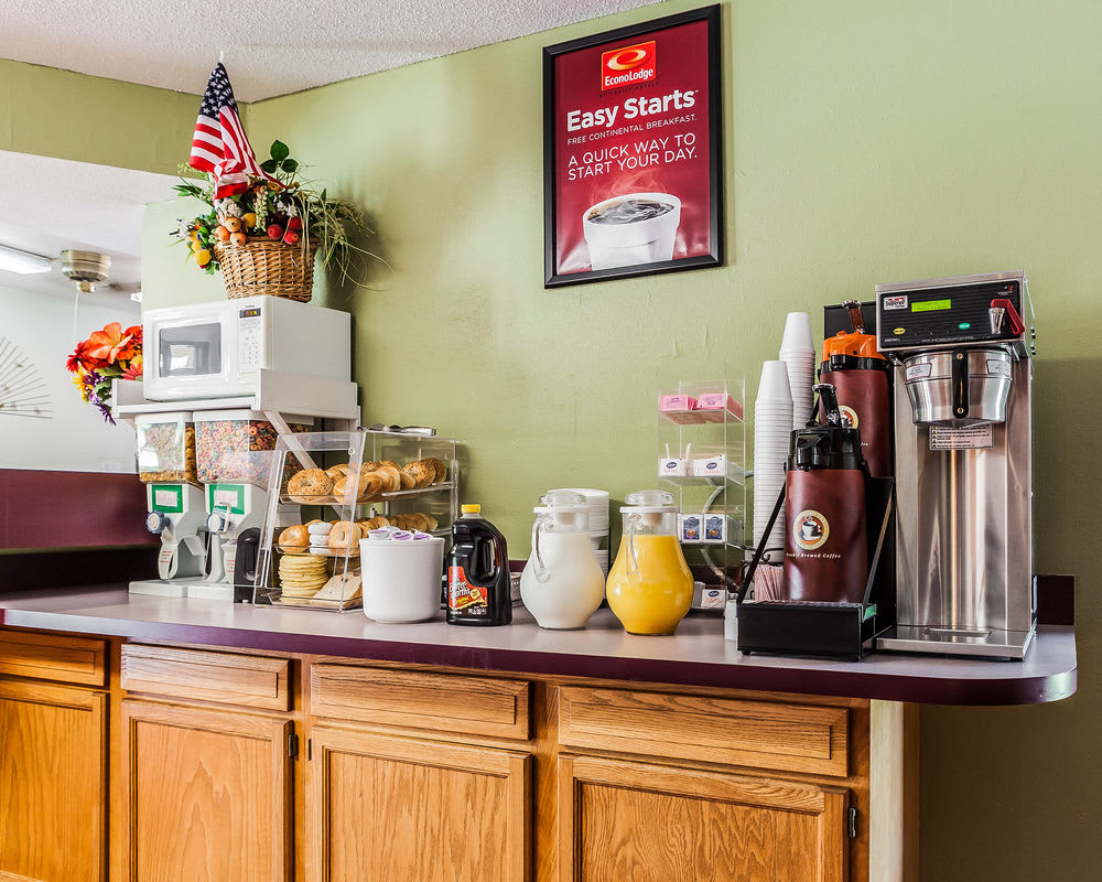ECONO LODGE 1