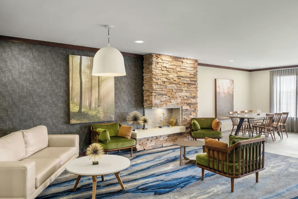 Fairfield Inn and Suites by Marriott Marion 2