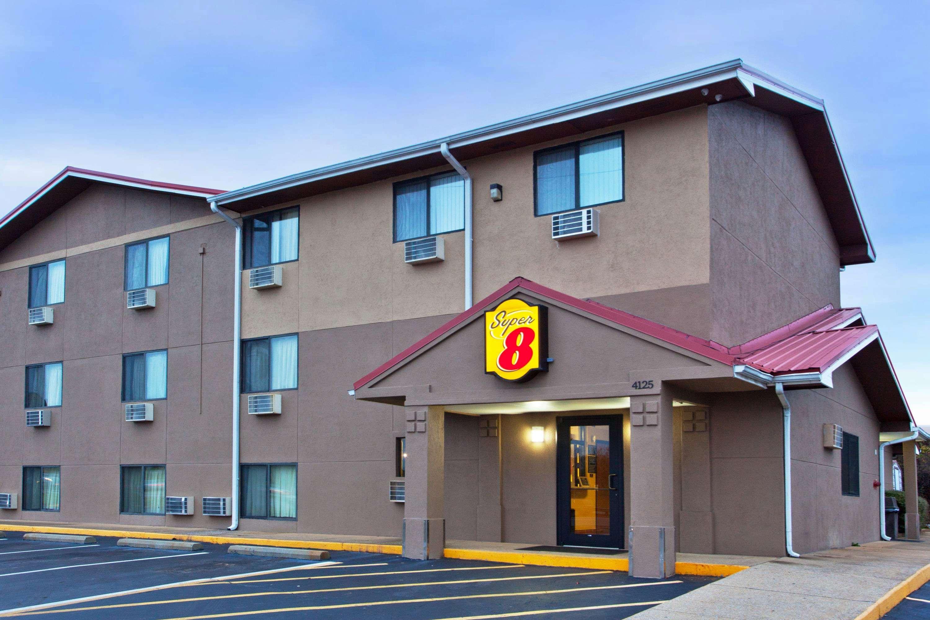 Super 8 By Wyndham Tuscaloosa 2