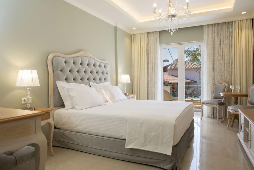 VK Luxury Suites With Private Parking 1