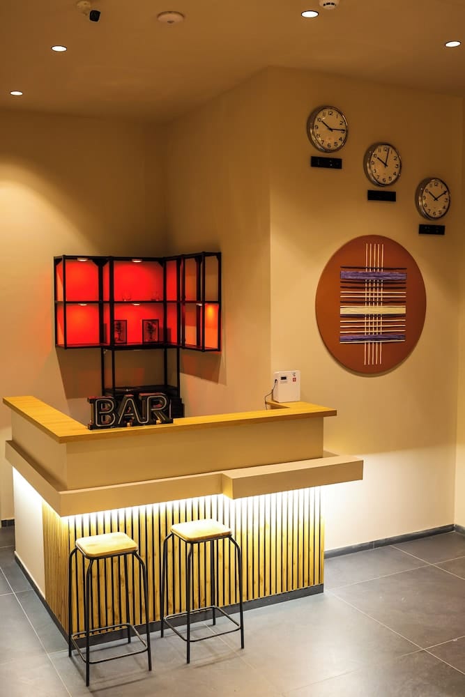 Noah Gate Hotel & Suites 2