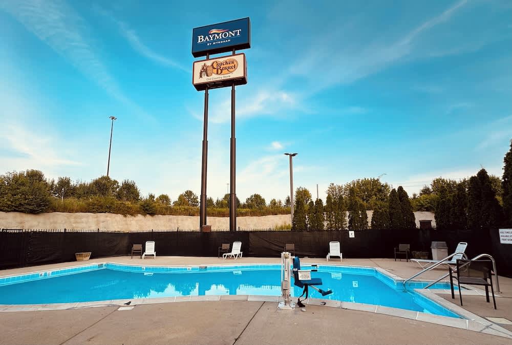 Baymont by Wyndham Indianapolis South 1