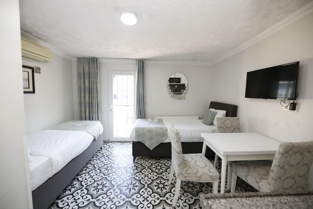 Lemon Residence 1