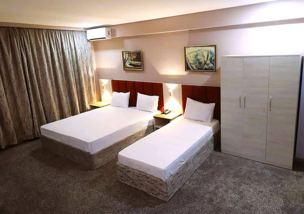 Amazon Hotel Baku. 2