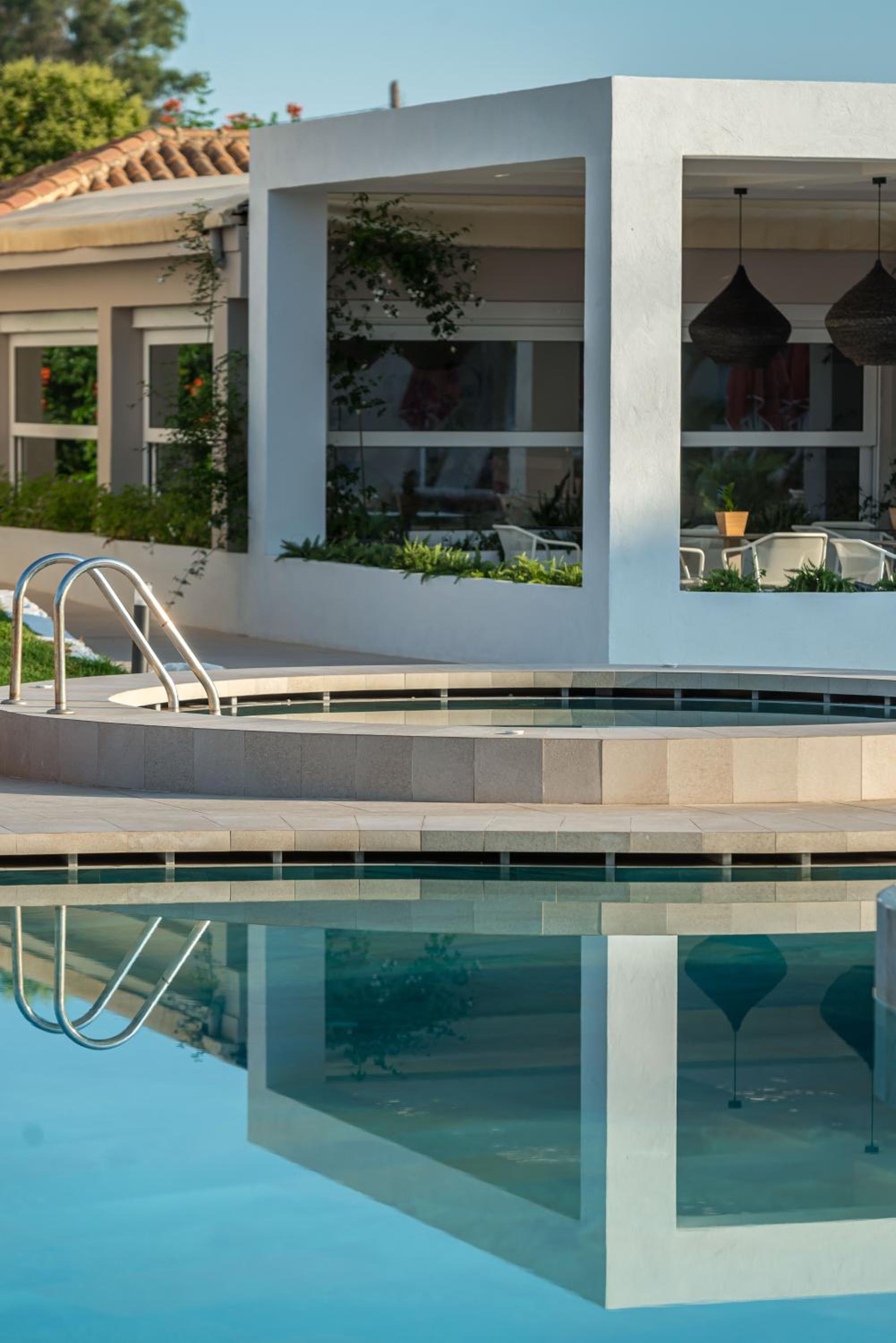 Bitzaro Grande Hotel & Suites 1