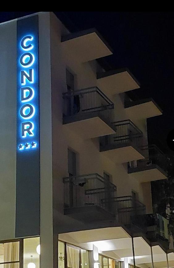 HOTEL CONDOR 1