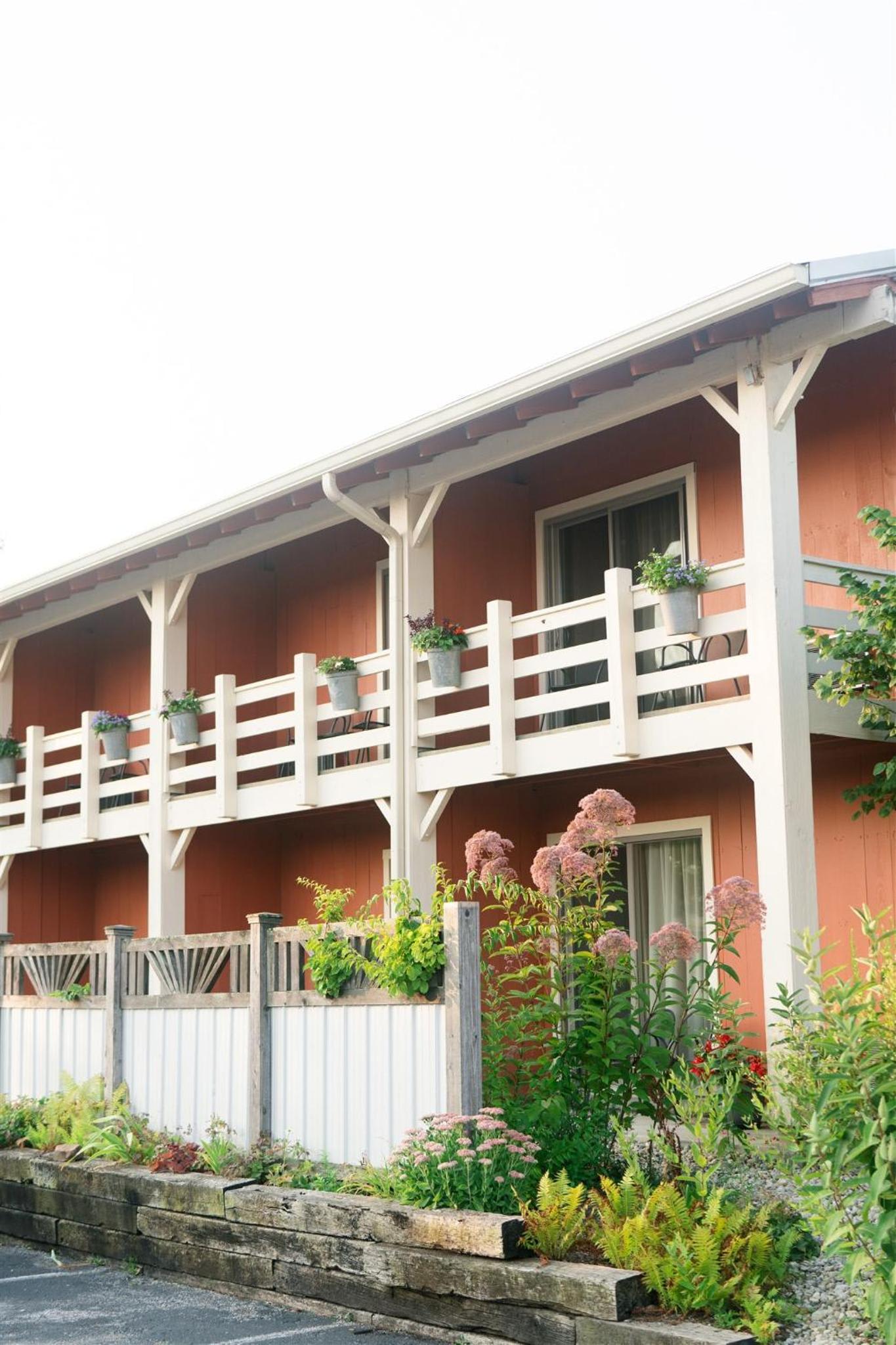 Brown County Inn 2