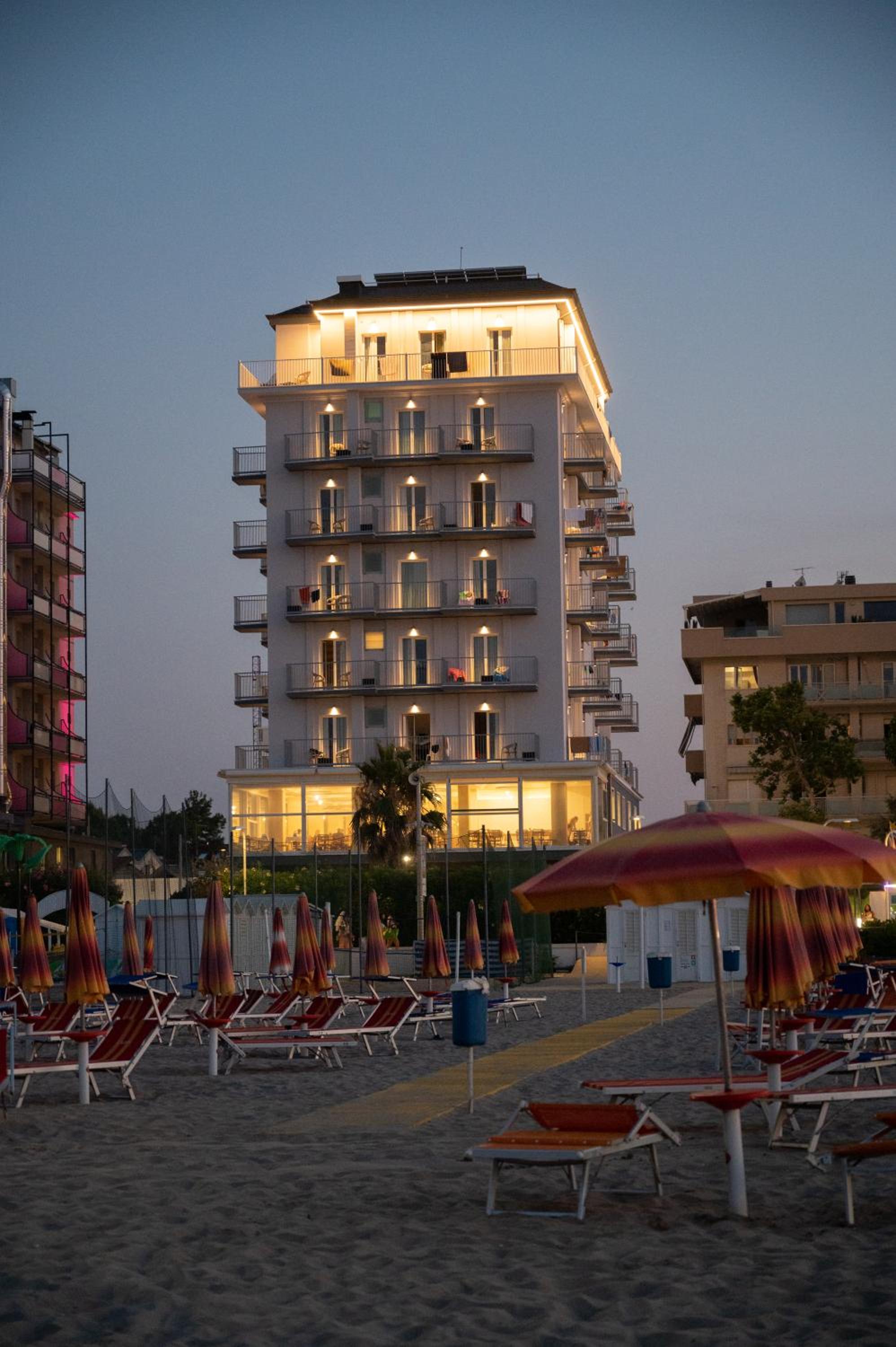 Hotel Fedora Riccione - FRONTE MARE 2