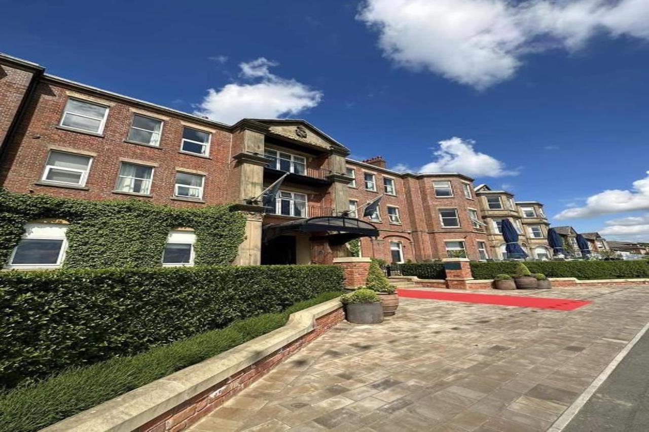 Clifton Arms Hotel 2
