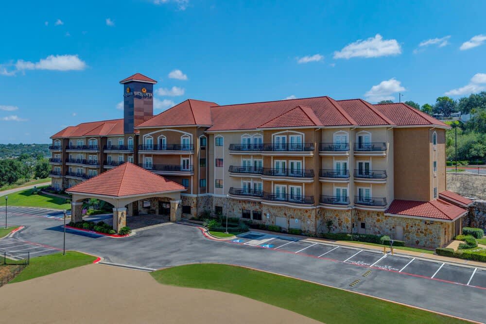 La Quinta by Wyndham Marble Falls 1