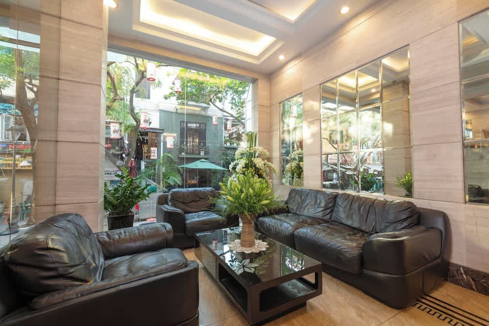 Sky Charm Hanoi Hotel and Spa 1